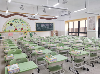 PVC student desks and chairs